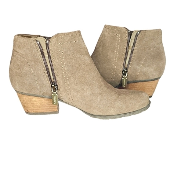 Blondo Waterproof Nubuck Leather Suede Block Heel 6.5W Bootie color mushroom - Picture 9 of 16